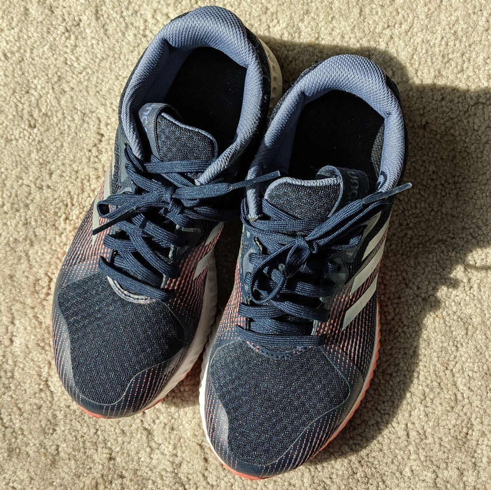 COPY - Adidas Bounce running shoes - Picture 2 of 7